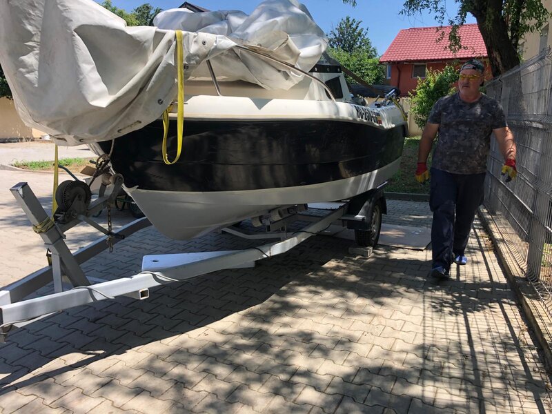 Ambarcatiune Quicksilver 460 Cabin